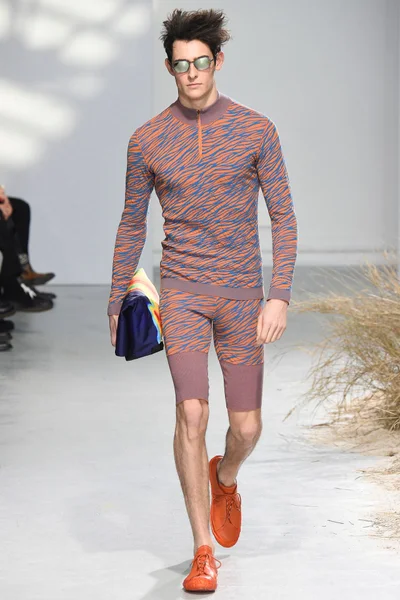 Look 20